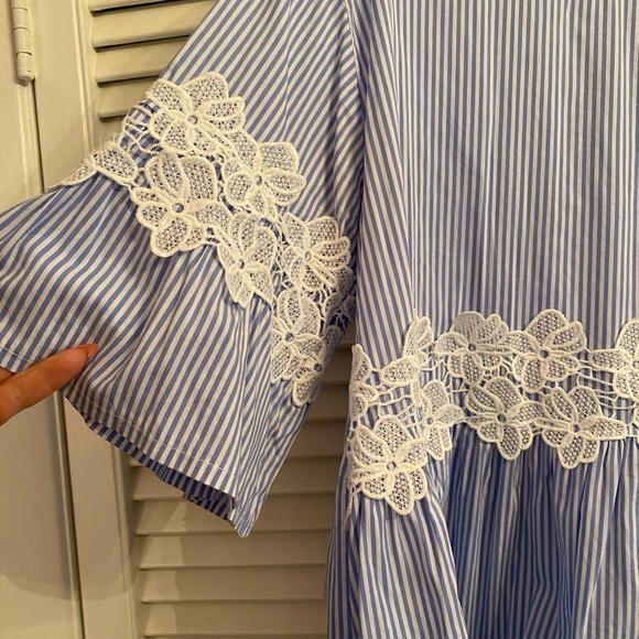 Chicwish blue & white top size M - Picture 4 of 5